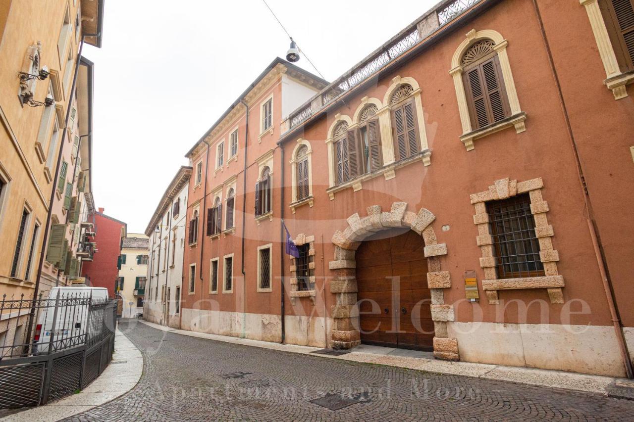 Un Nido Sull'Arena - Royal Welcome Verona Exteriör bild